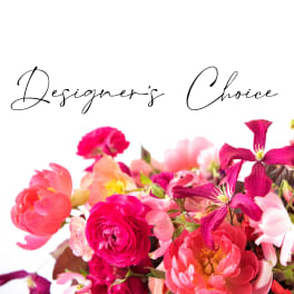 Bright pink and coral mixed bouquet with large blooms