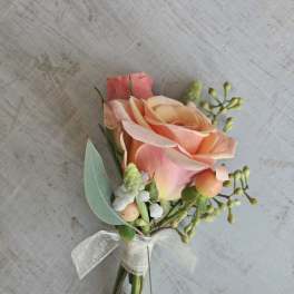 Peach rose boutonniere