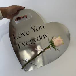 Heart-shaped silver gift card with a pink rose and "Love You Everyday" text
