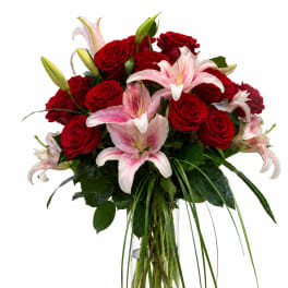 Red Roses & Lilies