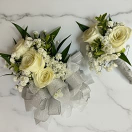 Traditional Corsage & Boutonnière