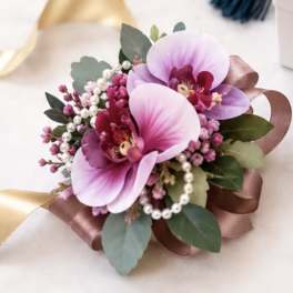 Orchid Pearl Wrist Corsage
