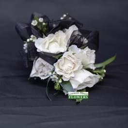 Mini Rose Corsage
