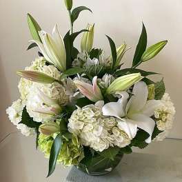 Beautiful in White Centerpiece