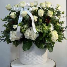 Grand Ivory Elegance