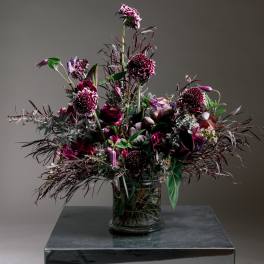 Moody & Romantic - Dark Design