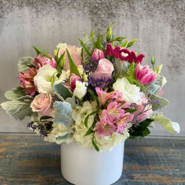 Sweet Cream with Tulips