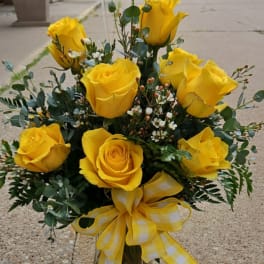 Yellow Dozen Roses