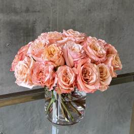 Spiral Peach Shimmer Rose Pavé Arrangement