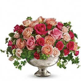 Queen's Court by Teleflora