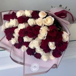 Red & White Roses Bouquet