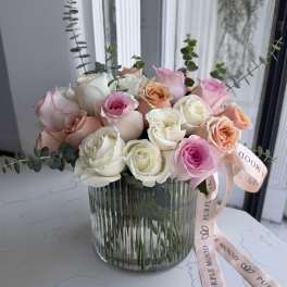 Blushing Rose Vase