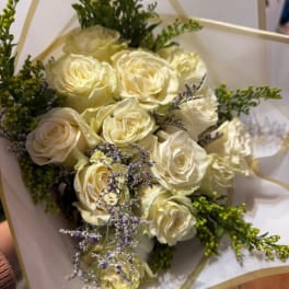 25 Roses White Bouquet