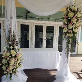 Large tied arrangements for ceremonies pink and white