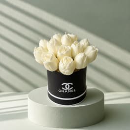 Ivory Tulip Blossom Candle Arrangement