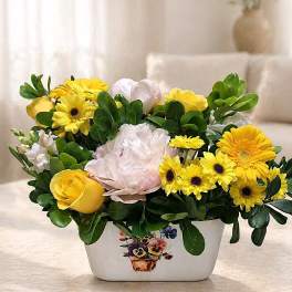 Peony Daisy Radiance