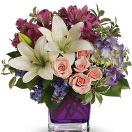 Teleflora's Garden Romance