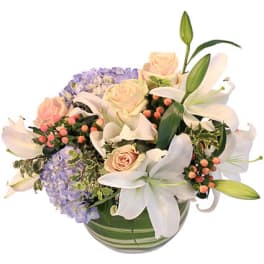 AURA OF WINTER FLORAL DESIGN