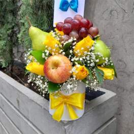 Hermoso arreglo frutal