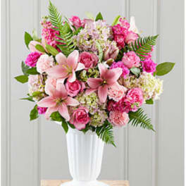 Never-Ending Love™ Arrangement