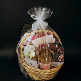 Deluxe Women's Spa Gift Basket