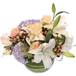 AURA OF WINTER FLORAL DESIGN