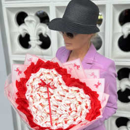 Sweet Heart Raffaello Candy Bouquet