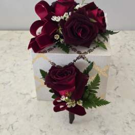 Wine Burgandy Corsage & Boutonniere - Prom, Wedding, or Formals