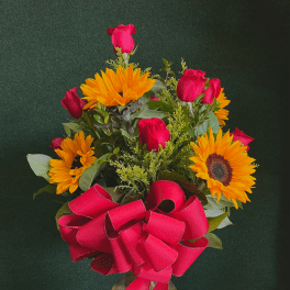 Medium Red Rose And Sun Flower Vase
