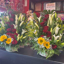 Dual Sunflower & Rose Mixed Arrangement