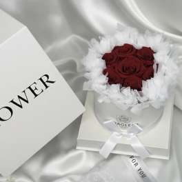 Eternal Red Elegance – White Luxury Box