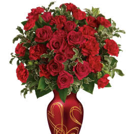 Telaflora's Hearts of Gold Bouquet