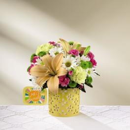 The FTD Brighter Than Bright Bouquet by Hallmark