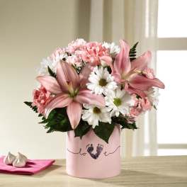 The FTD Tiny Miracle New Baby Girl Bouquet