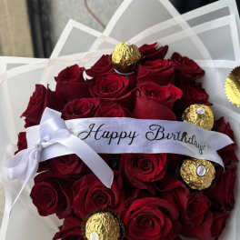 Red Roses - Ferrero Bouquet