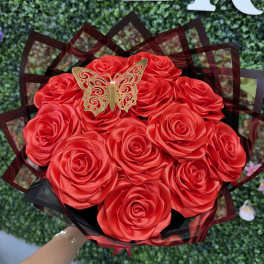 RED SILK ROSES BOUQUET