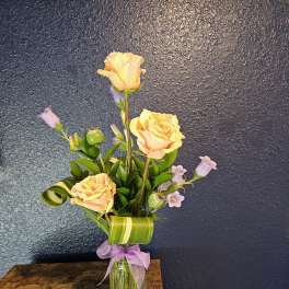 Bud vase