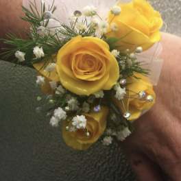 Yellow rose corsage
