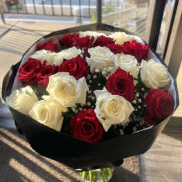 Red and White Roses Bouquet