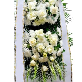 White 2-tier standing spray