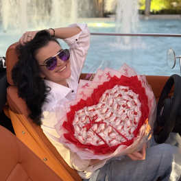 Sweet Heart Raffaello Candy Bouquet