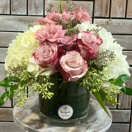 Timeless Petals Cube