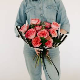 Summer Special One Dozen Roses