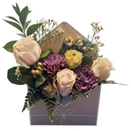 Blooming Envelope Designer's Choice - Unique Flower Arrangement in Envelope Box