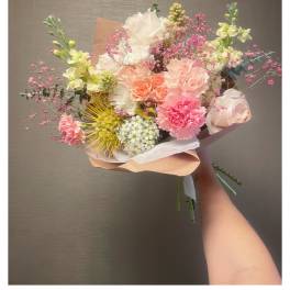 Designer’s Choice: Medium Bouquet