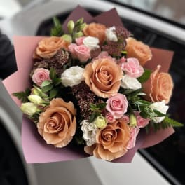 Ardent love bouquet. The photo shows a standard size.