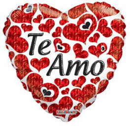 Heart-shaped red foil balloon with "Te Amo" text