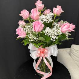 Dozen Long Stemmed Pink Roses