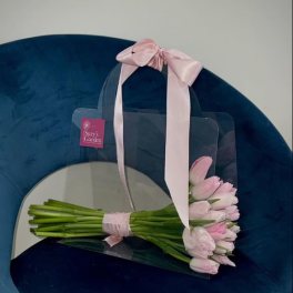 Tulip Purse Bouquet