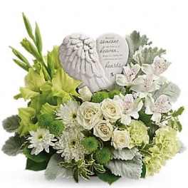 Teleflora's Hearts In Heaven Bouquet